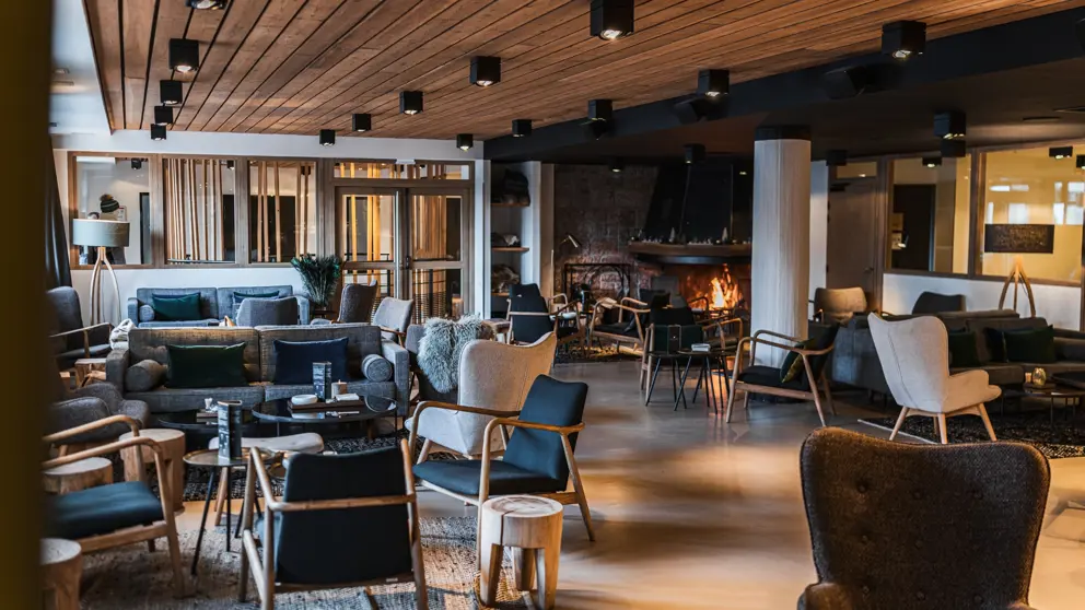 Grand Hotel Serre Chevalier Lobby Lounge [5]