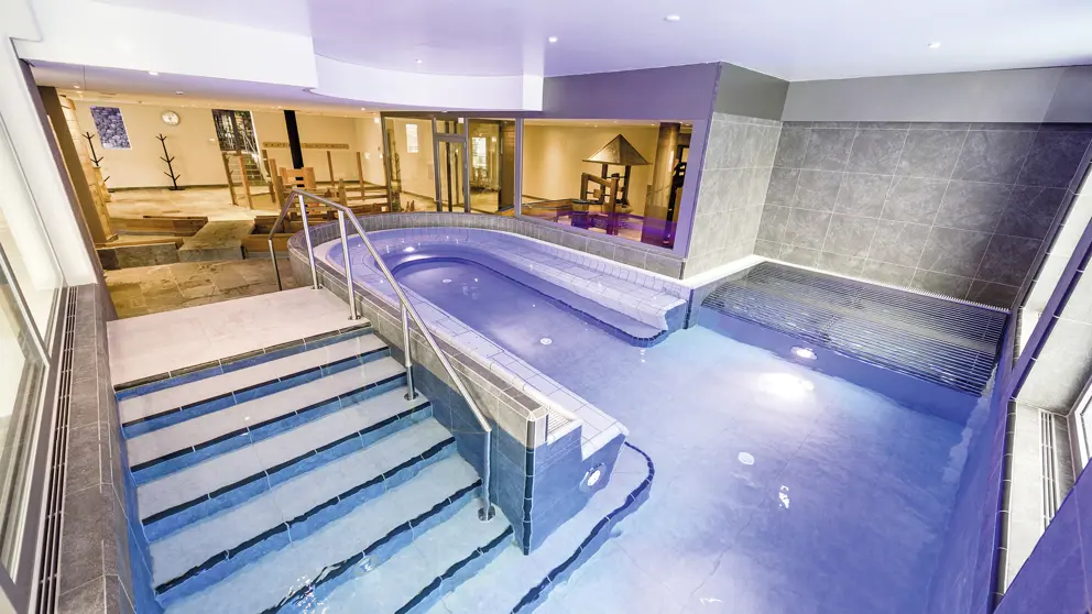 Hotel 4 Valleys Nendaz Swimming Pool [3]