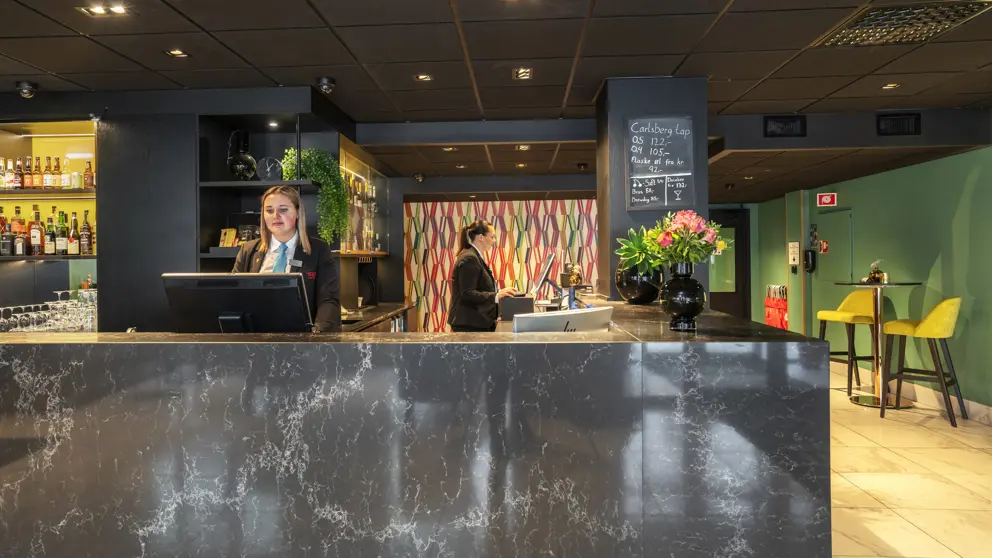 Thon Hotel Bristol Bergen Resepsjon [7]