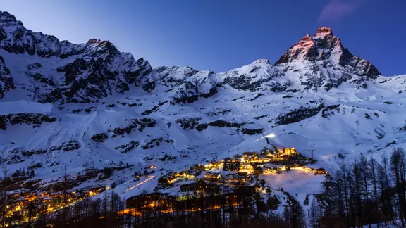 Inghams_Italy_Aosta_Valley_Cervinia_Adobestock 417114942