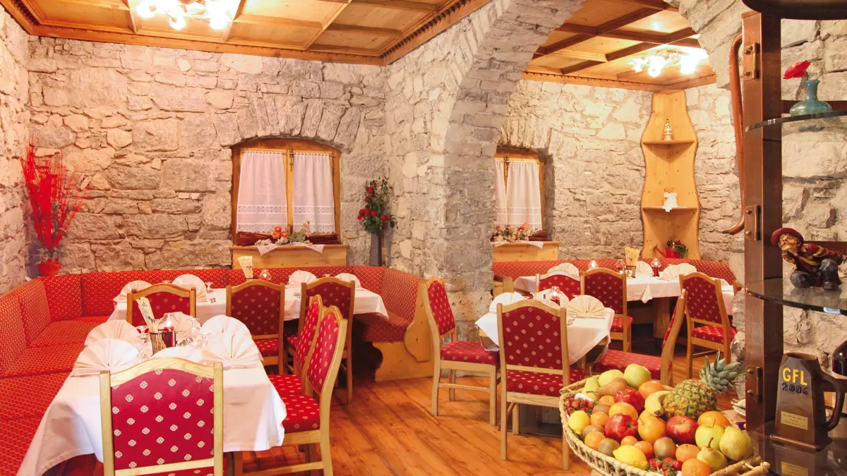 Hotel Dolomiti Canazei Kaiserstube Restaurant