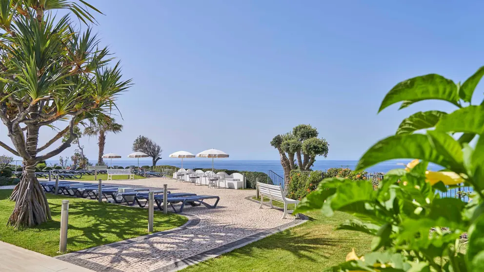 Golden Residence Hotel Funchal Outside Pool Terrace [2]