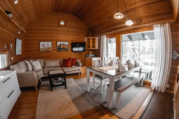 Karpalo cabin interior