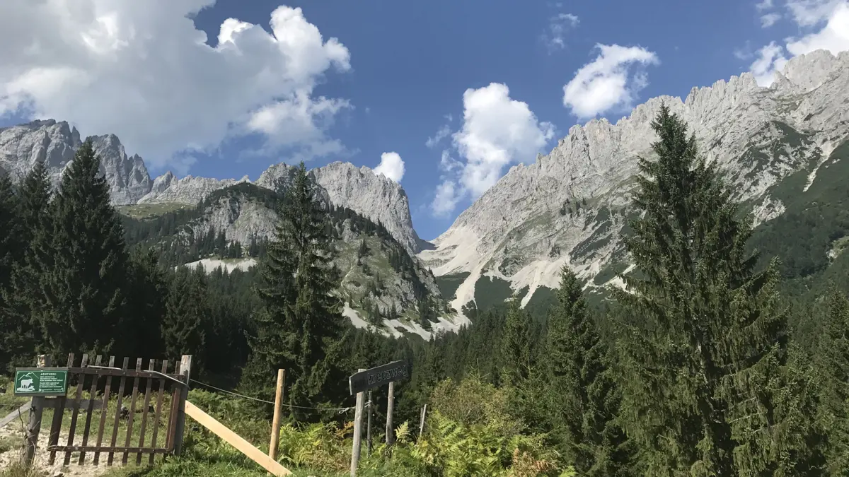 Soll Walking From Wochenbrunneralm To Wilder Kaiser