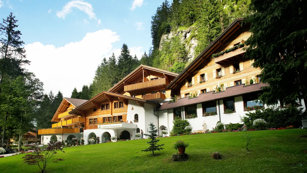 Waldhotel Doldenhorn Kandersteg Exterior