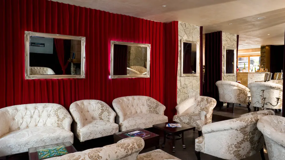 Hotel Le Mottaret Meribel Bar [3]