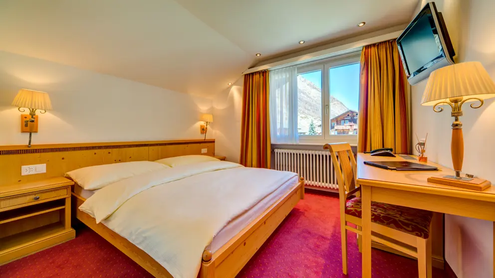 Hotel Excelsio Zermatt Economy Double Bedroom (2) [4]