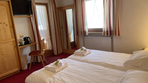 Room 40 - 3rd Floor NE Facing