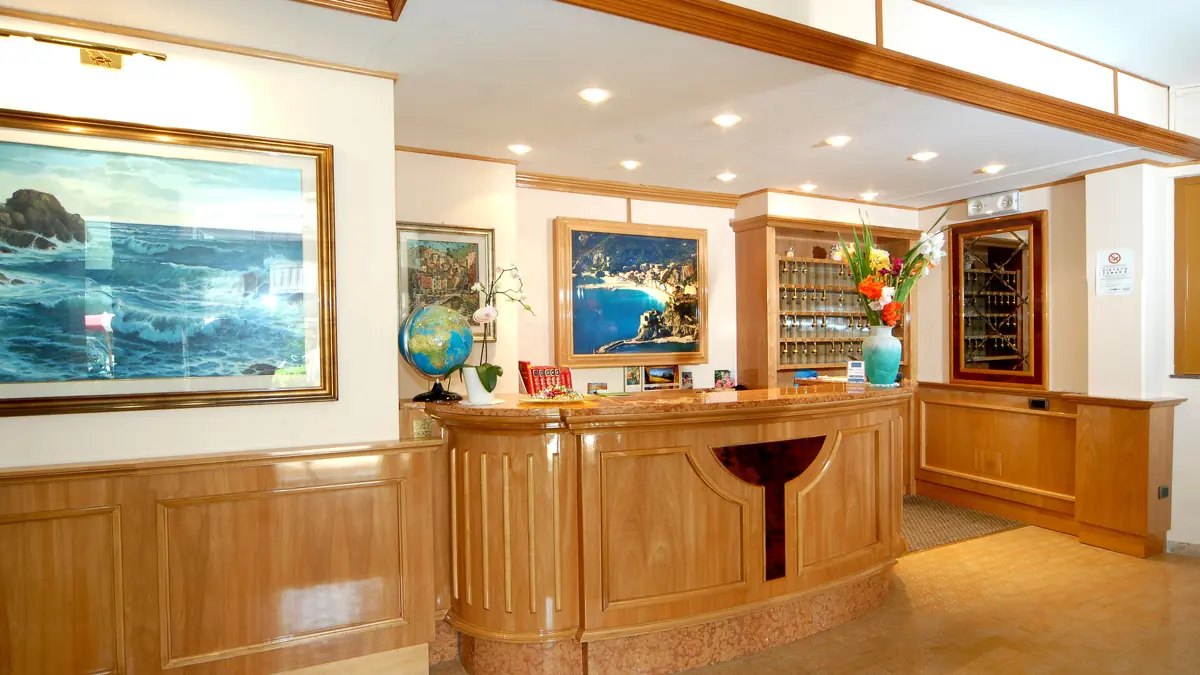 Hotel Cinque Terre Monterosso Reception