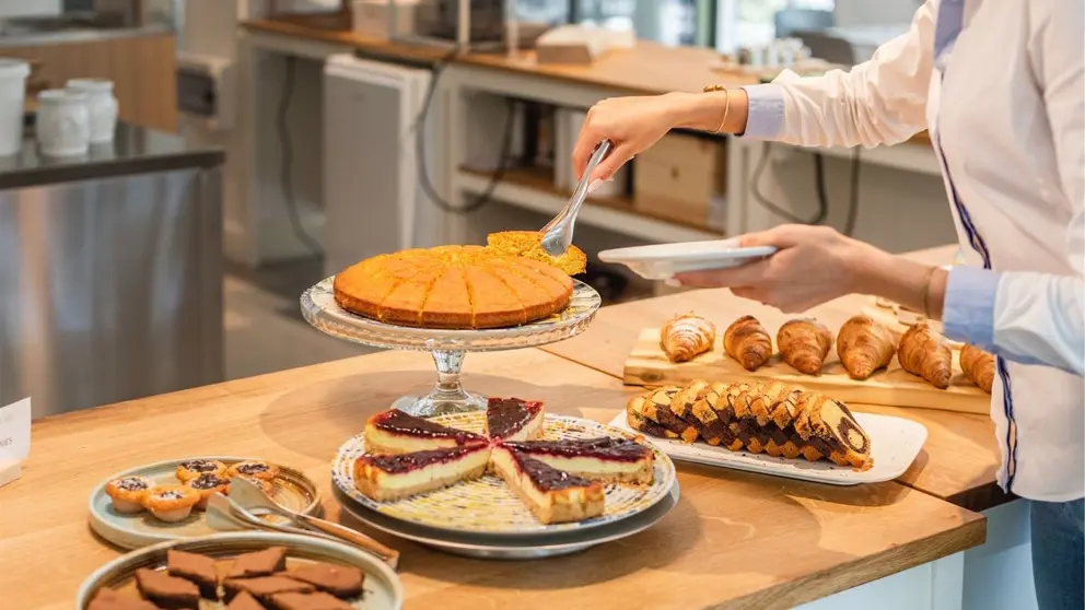 05 Breakfast Buffet [6]