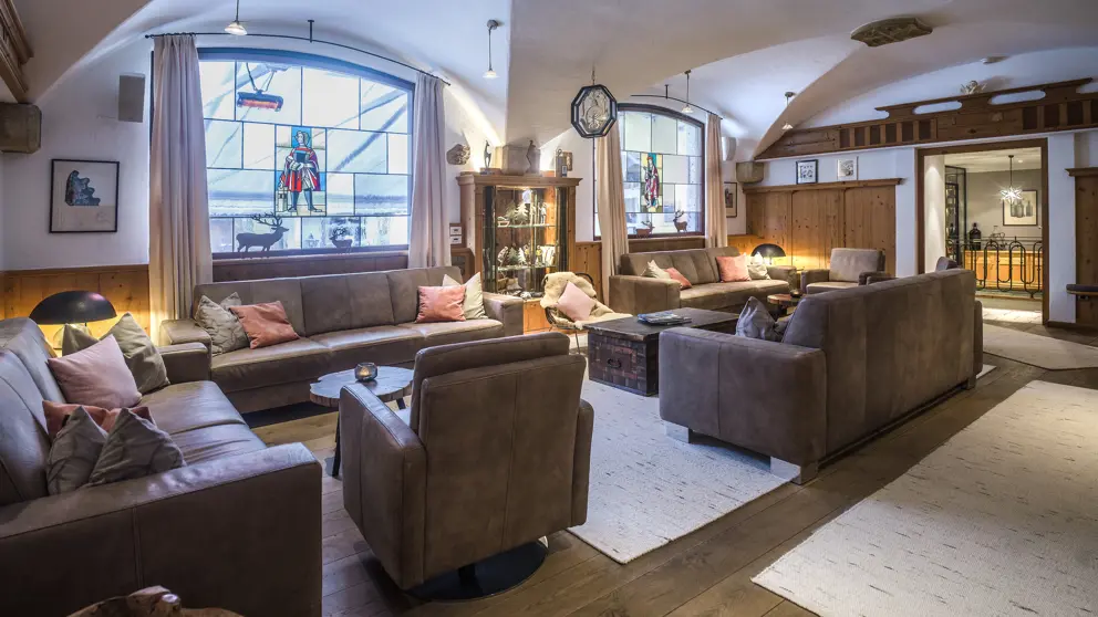 Hotel Tiefenbrunner Kitzbuhel Lounge Area [3]