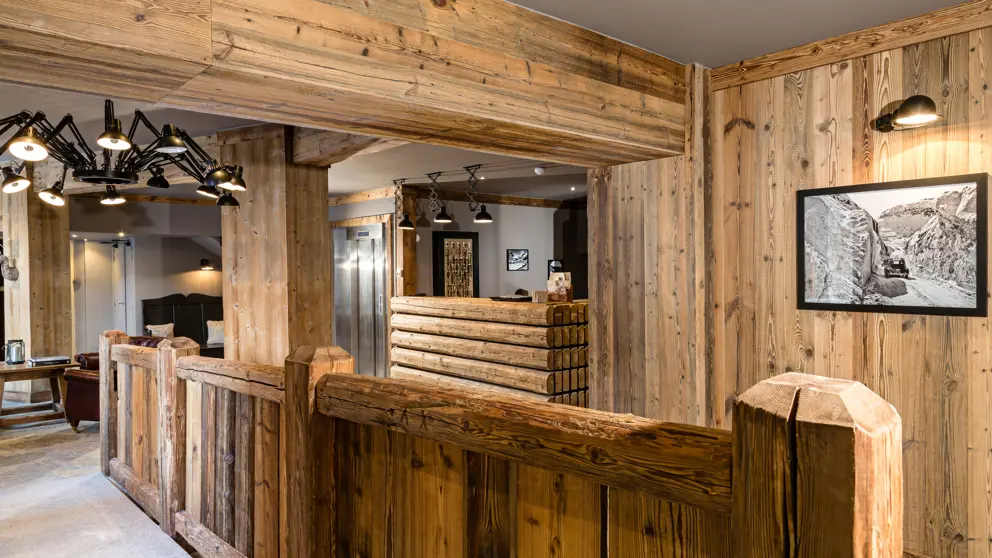 Hotel Kandahar Val d'Isere reception