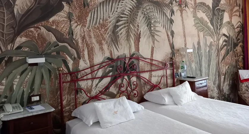 Hotel Villa Madrina Garda Lake Garda Oleandra Junior Suite (2) [9]
