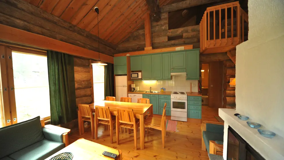 Yllas Log Cabins Yllas Hillankukka Kitchen Diner [7]