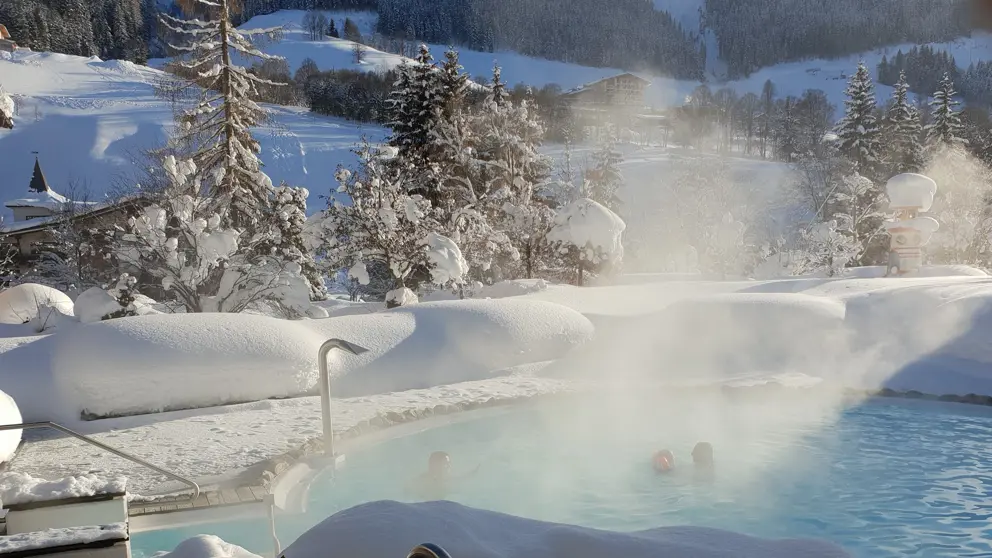 Garden Hotel Theresia Hinterglemm Outdoor Hot Tub (1) [1]