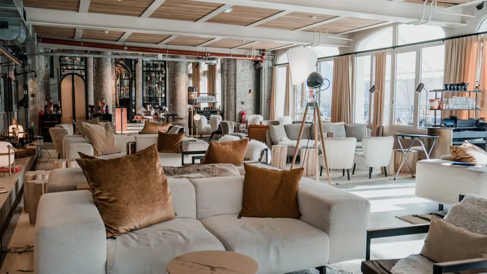La Folie Douce Hotel Chamonix Lounge And Lobby 2 [1]