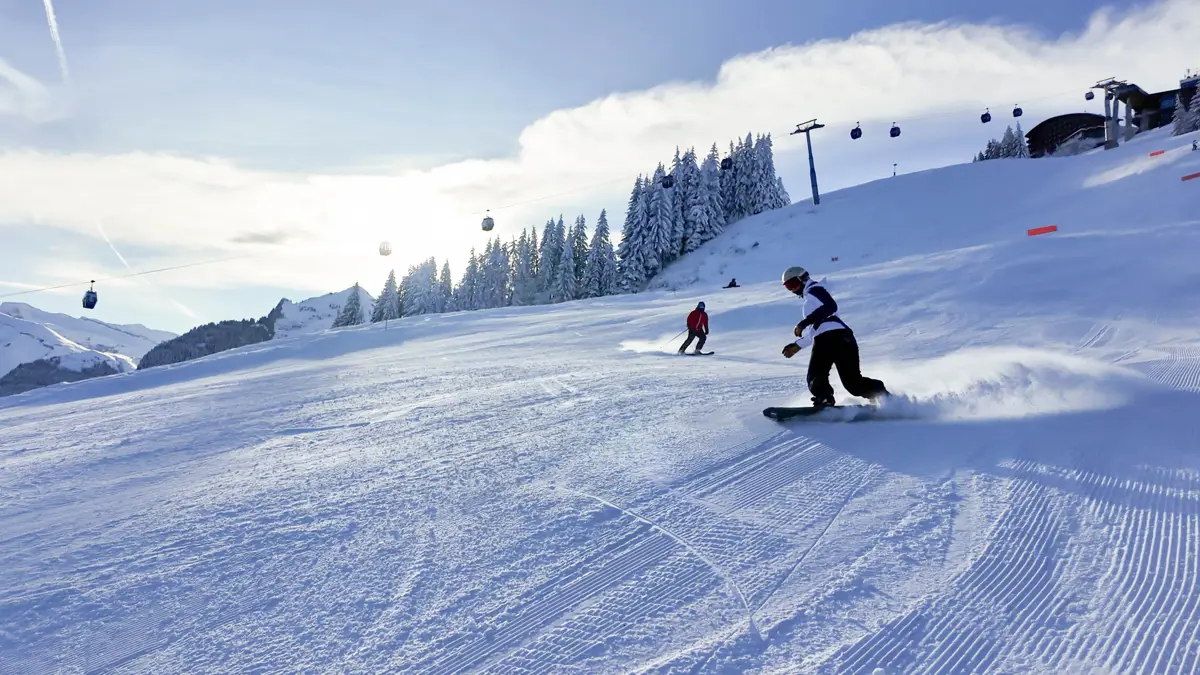 The Portes du Soleil Is Perfect For Snowboarders © DL Morzine 