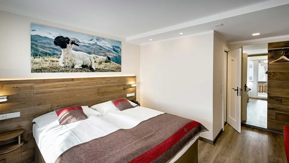 Hotel Butterfly Zermatt Balcony Double Room [5]