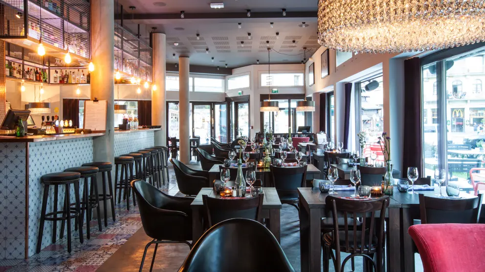 Hotel Pointe Isabelle Chamonix Bar And Restaurant [7]