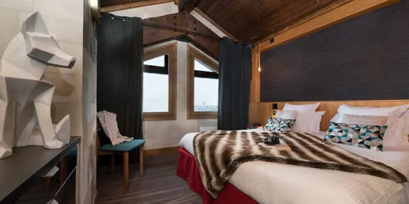 Duplex suite with mountain view