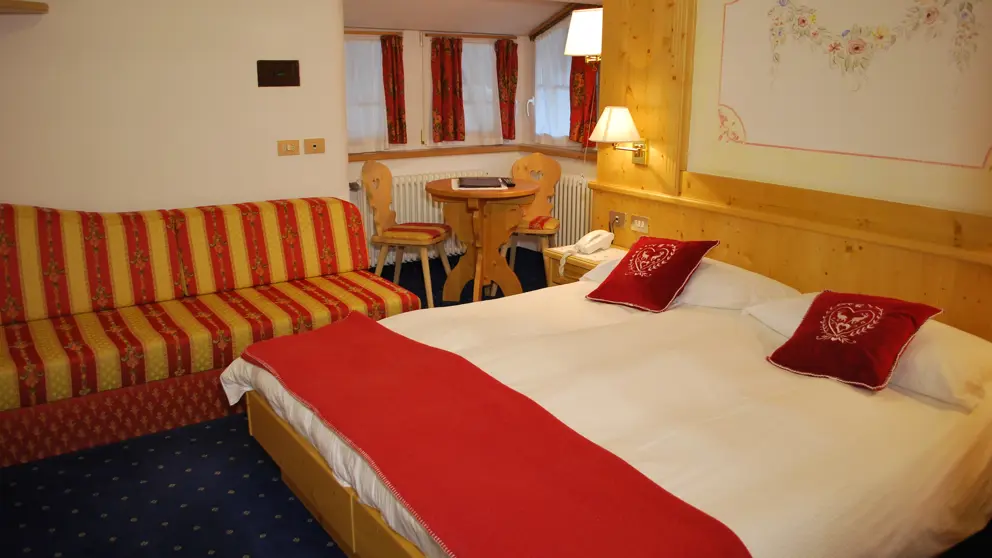 Inghams Italy Dolomites Canazei Hotel Piccolo Bedroom 3 [1]