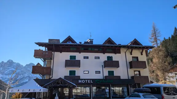 Inghams Italy Dolomites Madonna Di Campiglio Hotel La Betulla Exterior 2