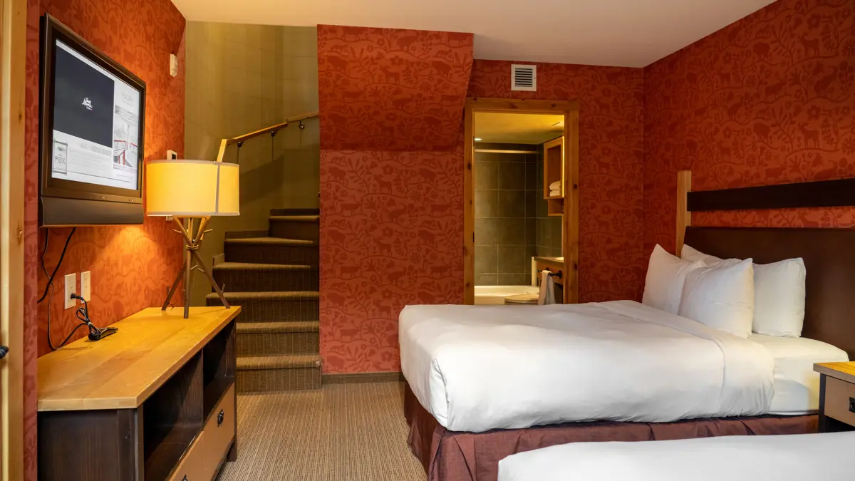 Fox Hotel And Suites Banff Superior One Bedroom Suite 4