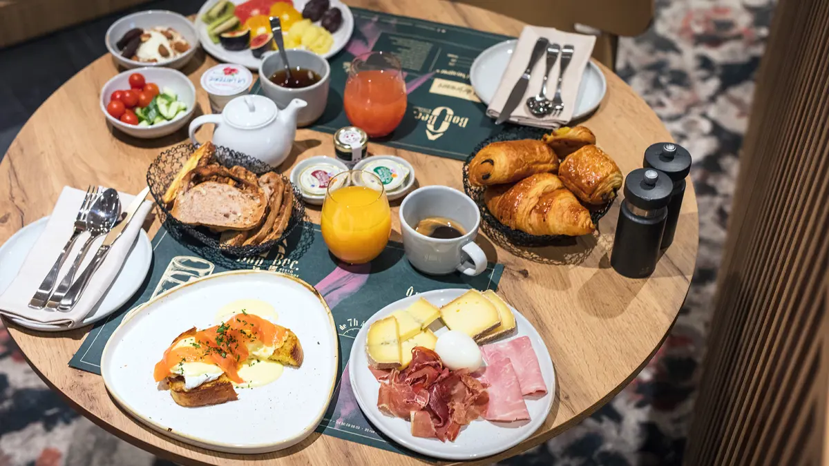 Hotel Le Pelican Lake Annecy Breakfast
