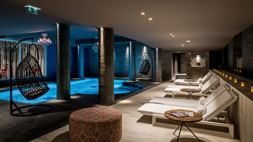 Residence Chalet Skadi Val D' Isere Spa Pool.Jpg [9]