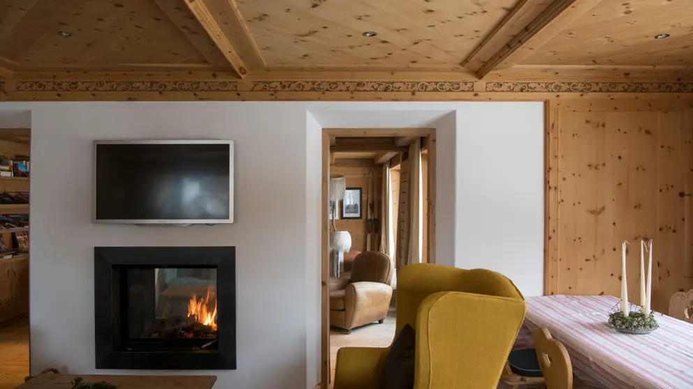 Inghams Italy Dolomites Selva Hotel Villa Anna Lounge [3]