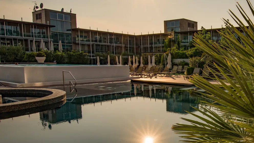 Aqualux Hotel Spa Suite Terme Bardolino Pool And Spa (7) [1]