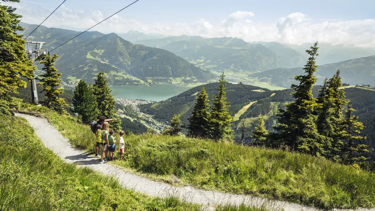 Zell Am See Walking On The Hohenpromenade Schmittenhohe Copyright Zell Am See Kaprun Tourismus