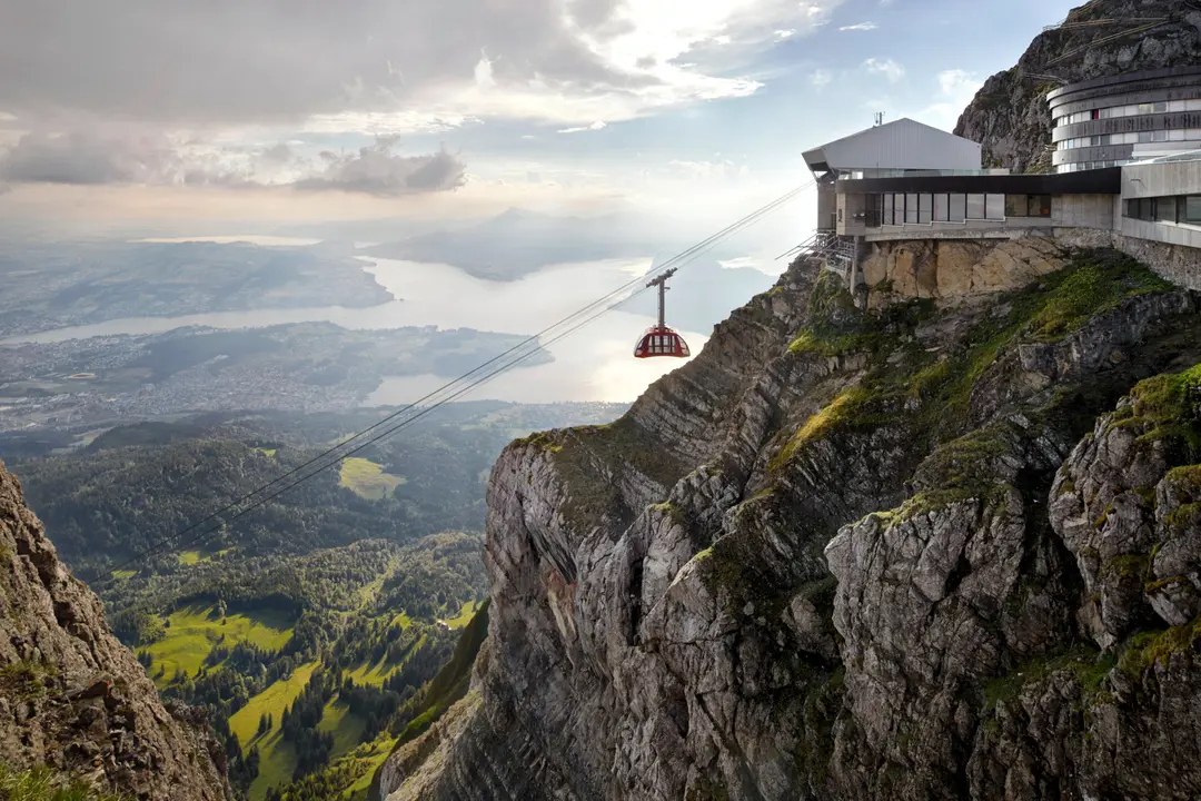 Cable Car Dragon Ride Onto Mount Pilatus And View To Lake Lucerne ©Beat Brechbühl/Lucerne Tourism
