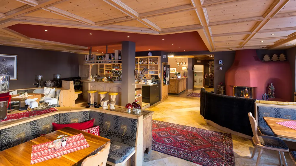 Italy, Dolomites, Selva, Hotel Somont, Lounge [1]