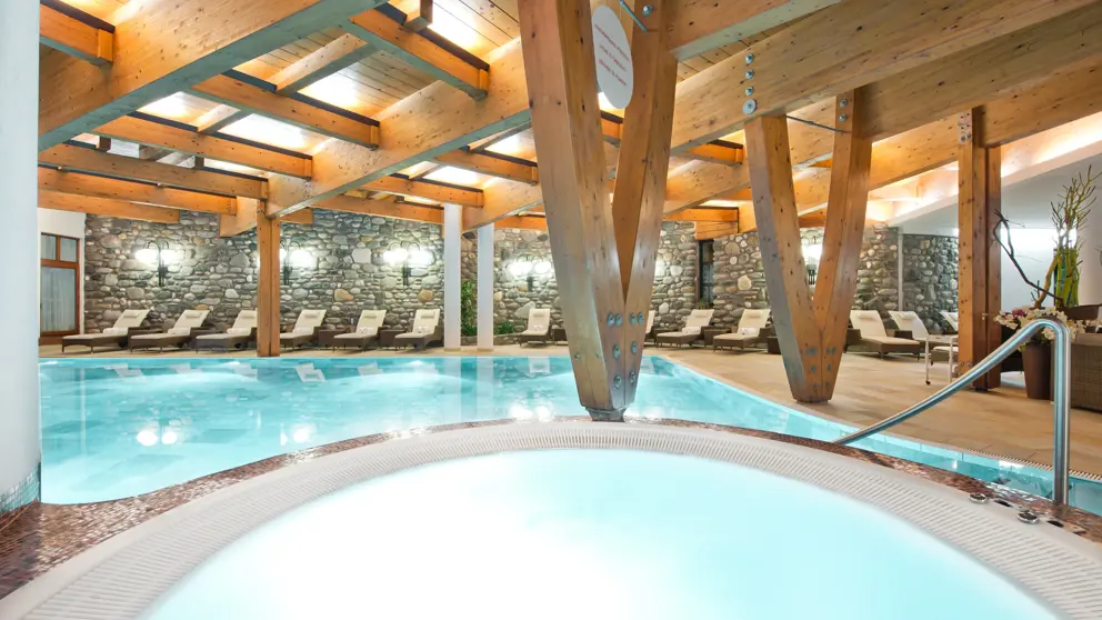 Alpina Deluxe Resort Obergurgl Swimming Pool [3]