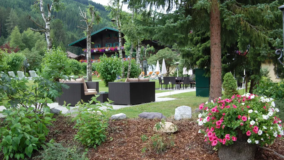 Hotel Unterhof Filzmoos Gardens [3]