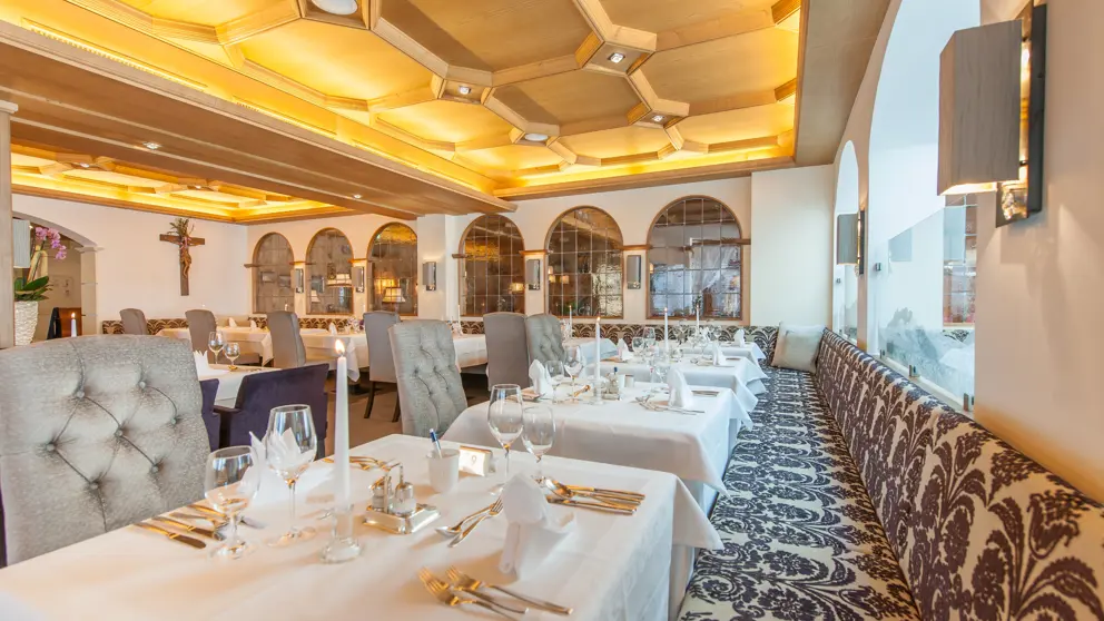 Hotel Alpina Deluxe Resort Obergurgl Restaurant [6]