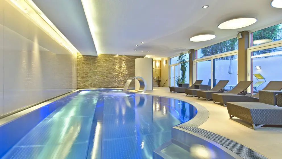 Aktivhotel Schweizerhof Kitzbuhel Indoor Pool Copyright Markus Mitterer [1]