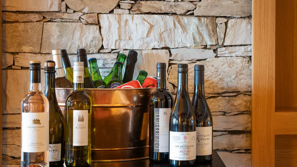 Inghams Chalet Wine Selection [7]