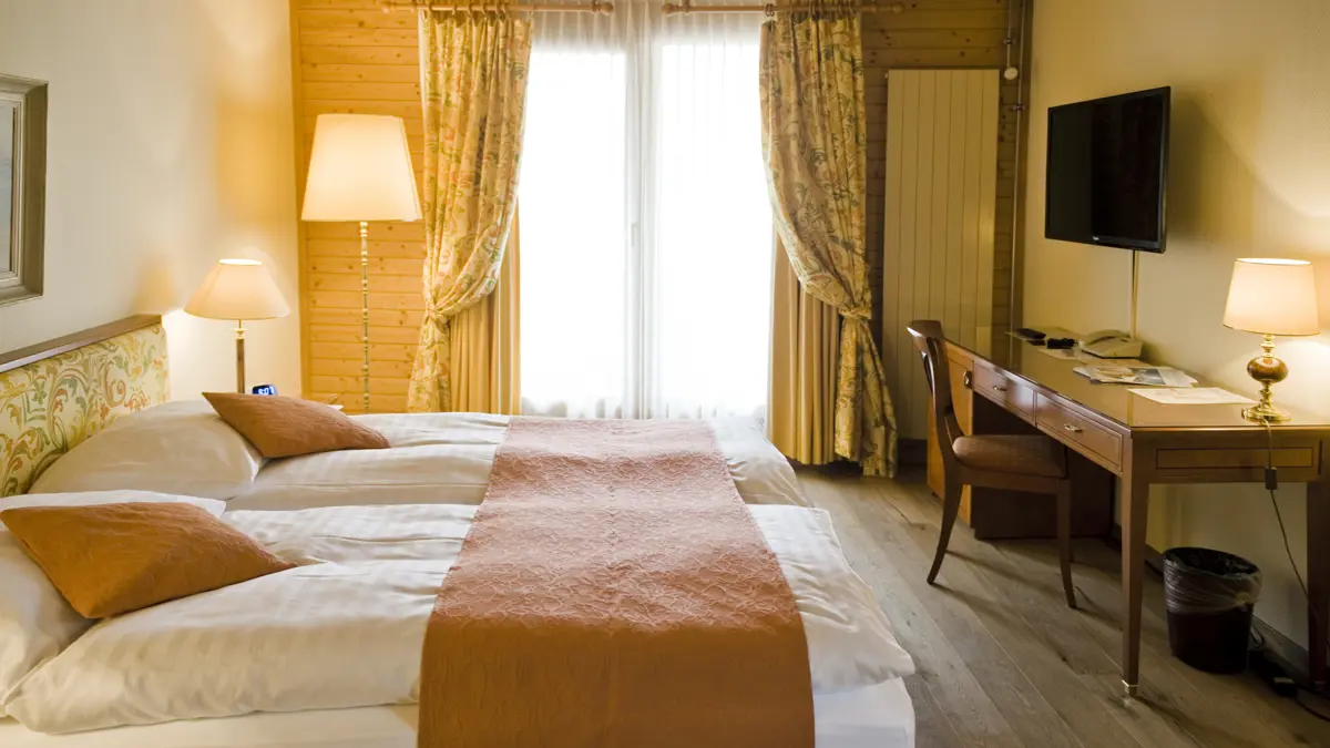 Hotel Silberhorn Wengen Standard Double Bedroom