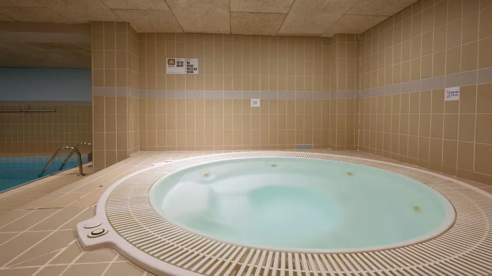 Grand Pas Hotel Pas De La Casa Whirpool [6]