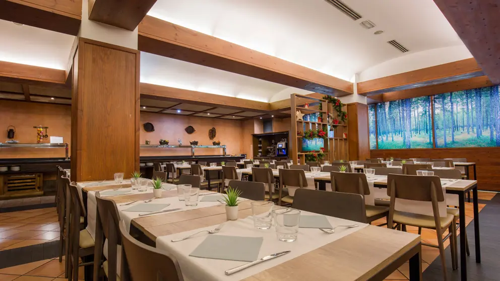 Hotel Magic Massana Arinsal Restaurant [2]