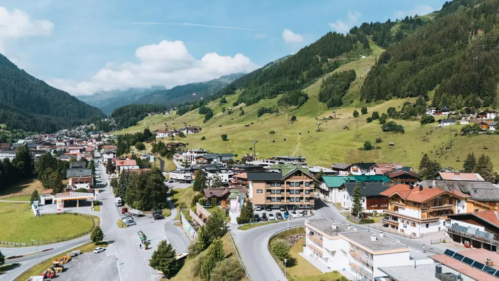 Hotel Nassereinerhof  Aerial View Exterior [8]