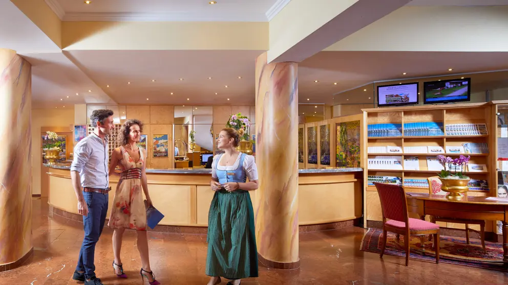 Hotel Grand Zell Am See Reception [5]
