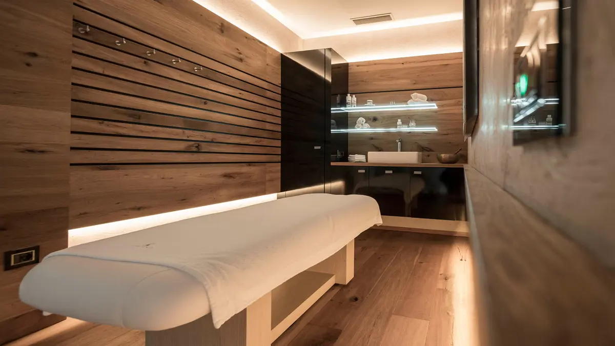 Inghams Italy Dolomites Selva Hotel Aaritz Massage