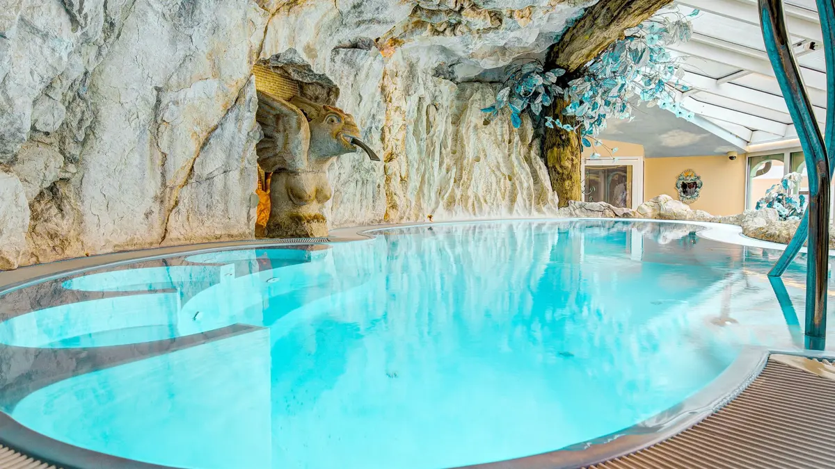 Hotel Bauer Saalbach Indoor Pool
