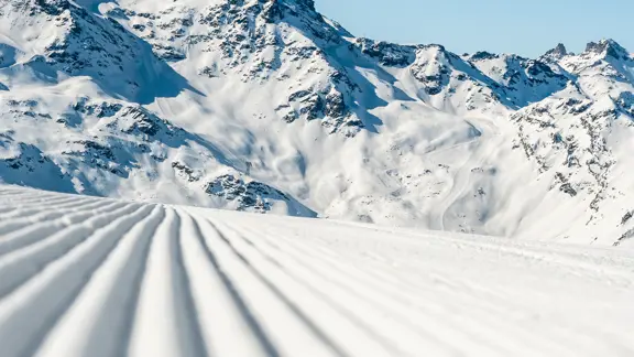 Les Menuires France Three Valleys Ski Area 2