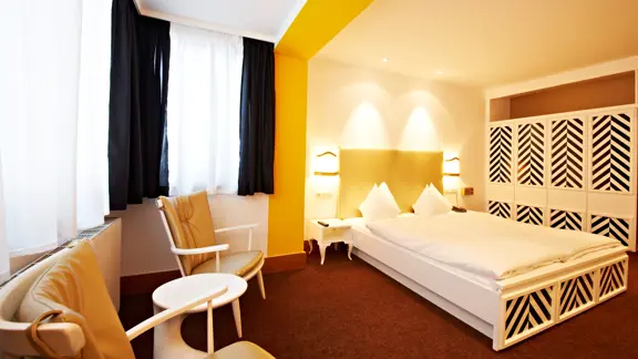 F3 standard room