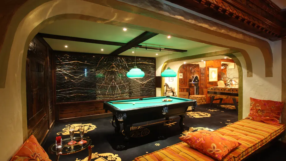 Hotel Alex Zermatt Pool Table [8]