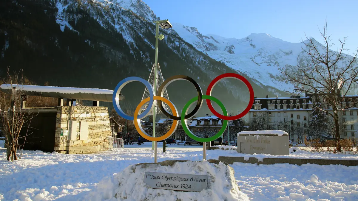 Olympic Sign © Alexandre Juillet